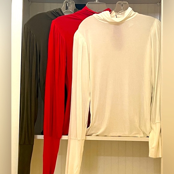 VENUS Turtleneck | Olive | M |Button Neck closure creates Beautiful Keyhole - Picture 8 of 12